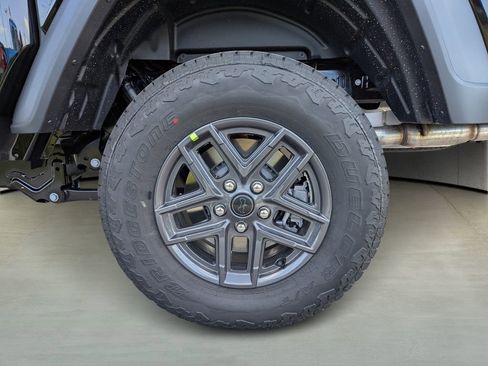 New 2026 Jeep Gladiator Sport image 6