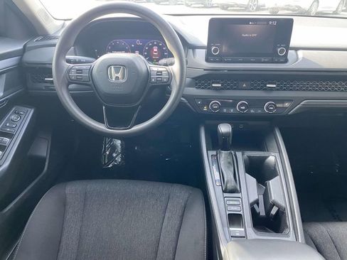 Used 2023 Honda Accord EX image 9