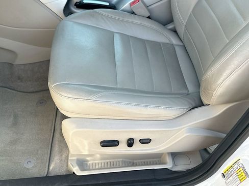 Used 2013 Ford Escape SEL image 9