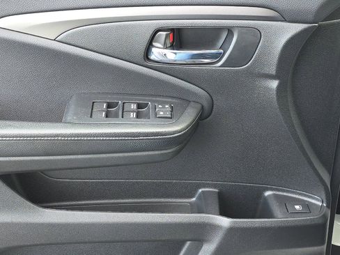 Used 2019 Honda Ridgeline RTL-T image 11