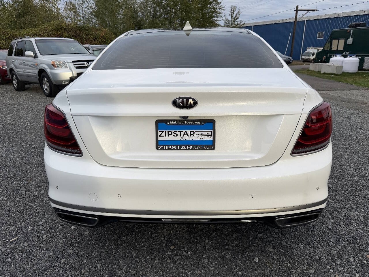 Used 2019 Kia K900 Luxury w/ VIP Package AWD/4WD image 4
