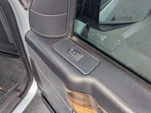 Used 2008 Land Rover Range Rover Sport HSE image 32