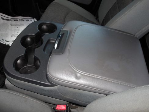 Used 2015 RAM 2500 Big Horn image 25