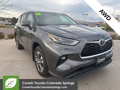Used 2024 Toyota Highlander AWD