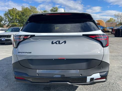 New 2026 Kia Sportage X-Line image 3