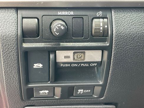 Used 2014 Subaru Legacy 2.5i w/ Alloy Wheel Package image 6