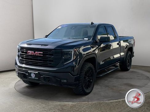 Used 2022 GMC Sierra 1500 Elevation AWD/4WD image 1