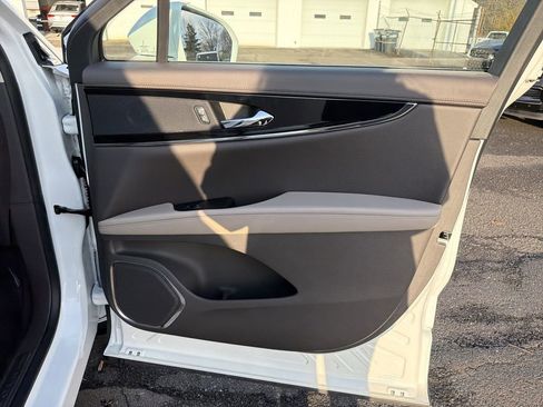 Certified 2023 Lincoln Nautilus AWD w/ Premium Package image 14