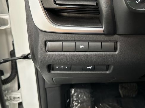 Used 2021 Nissan Rogue SL w/ Premium Package AWD/4WD image 28