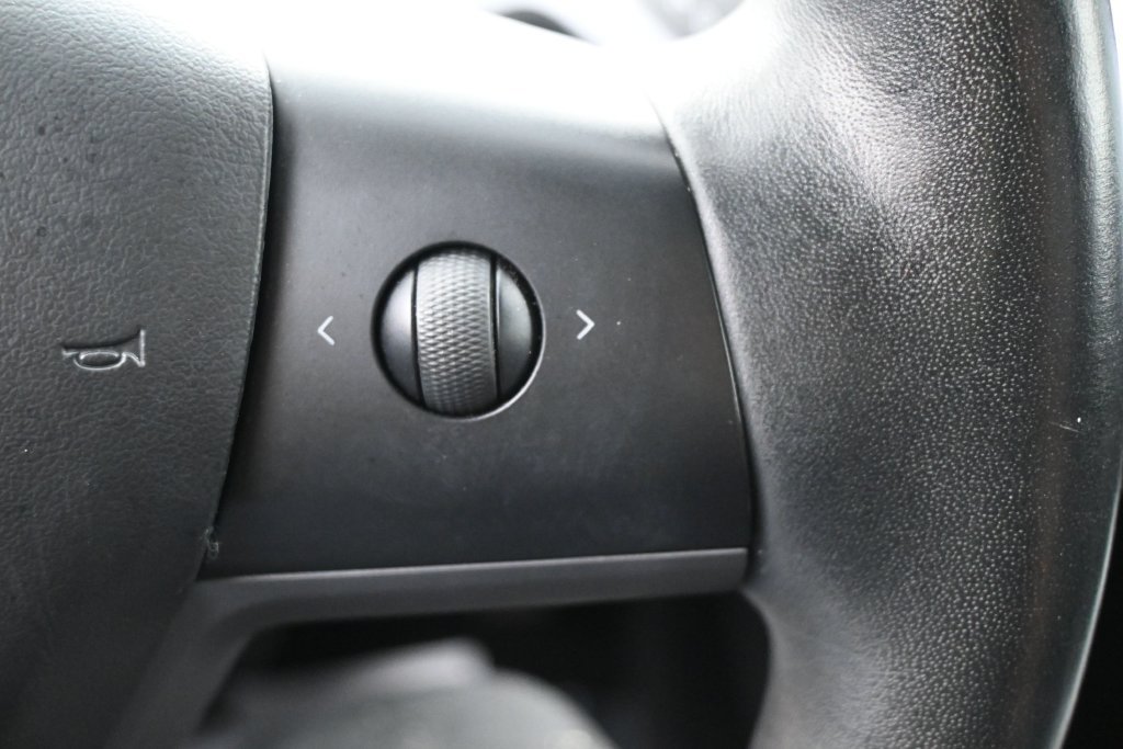 Used 2018 Tesla Model 3 Mid Range RWD image 16