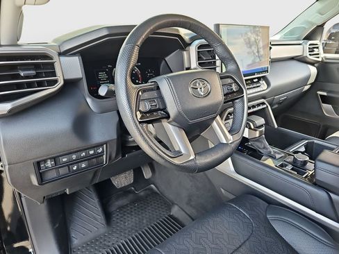 Used 2024 Toyota Tundra Limited AWD/4WD image 9