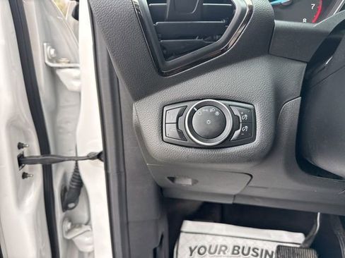 Used 2017 Ford Escape Titanium image 33