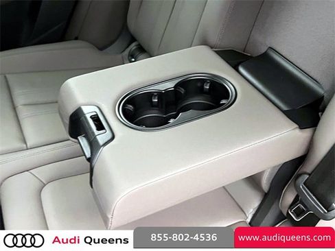 Used 2025 Audi Q5 Premium Plus w/ Premium Plus image 13