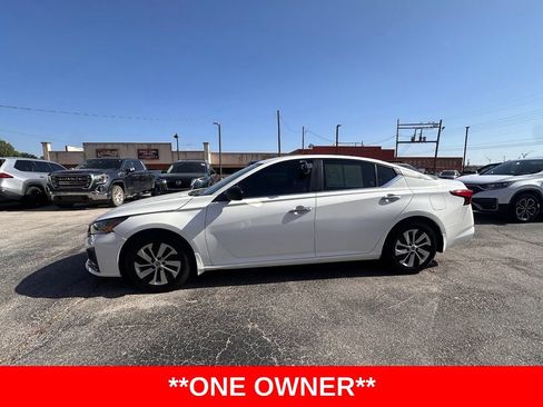 Used 2024 Nissan Altima 2.5 S FWD image 2
