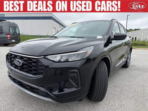 Used 2023 Ford Escape ST-Line w/ Tech Pack #1 FWD image 8