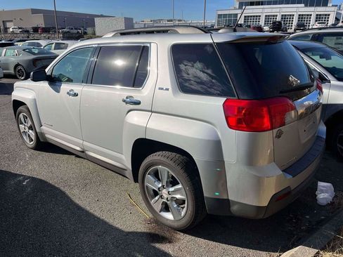 Used 2015 GMC Terrain SLE w/ Chrome Edition image 6