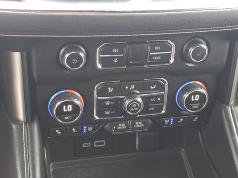 Used 2024 Chevrolet Tahoe Premier RWD image 27