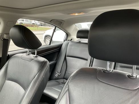 Used 2016 Subaru Legacy 3.6R Limited image 24