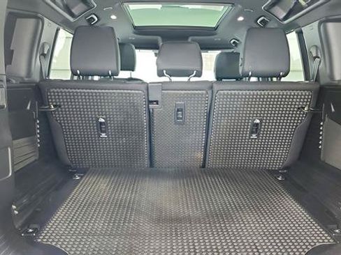Used 2025 Land Rover Defender 110 S AWD/4WD image 33