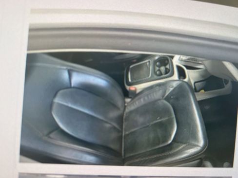 Used 2018 Chrysler Pacifica Touring-L Plus w/ Tire & Wheel Group FWD image 8