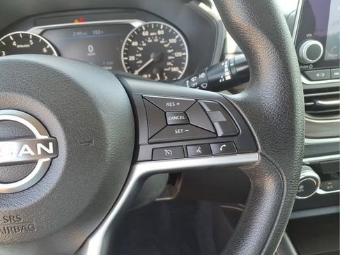Used 2023 Nissan Altima 2.5 SV FWD image 17