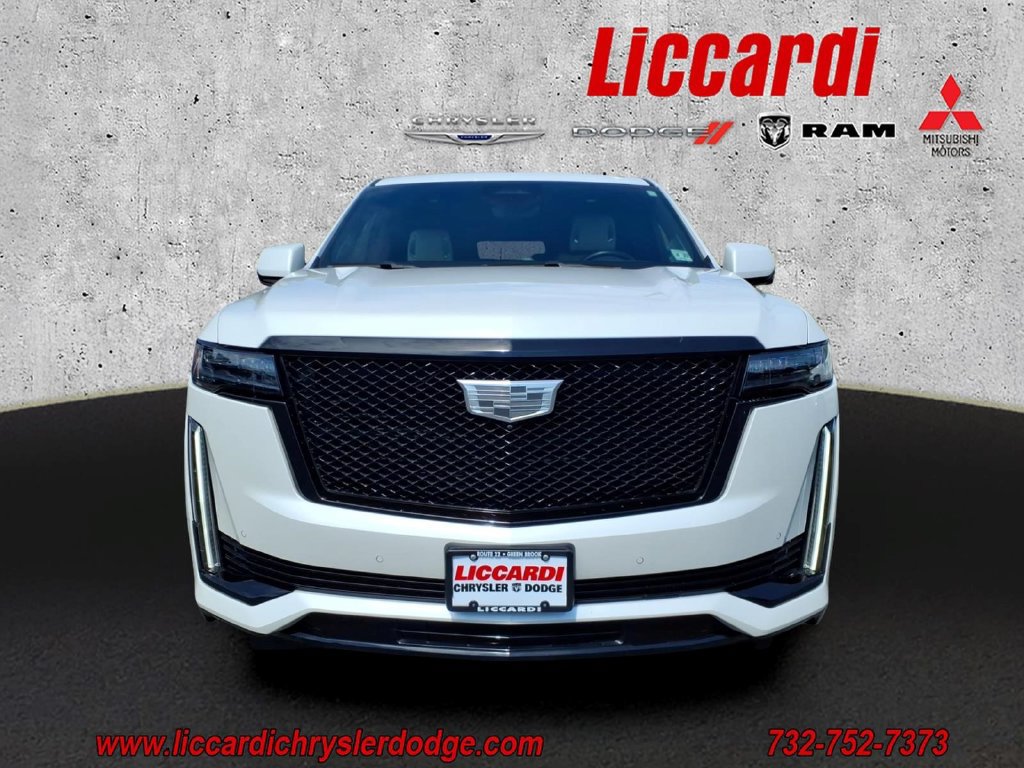 Used 2022 Cadillac Escalade Sport w/ Touring Package AWD/4WD image 2