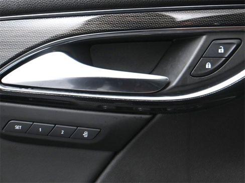 Used 2021 Buick Envision Essence image 13