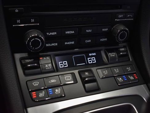 Used 2017 Porsche 911 Carrera 4S image 15