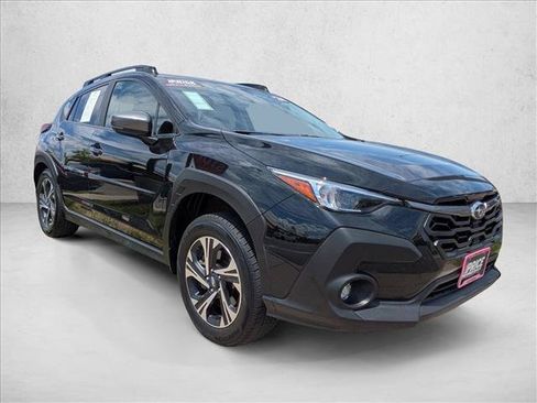 Used 2024 Subaru Crosstrek 2.0i Premium AWD/4WD image 3