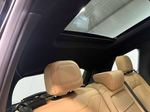 Used 2022 Lincoln Corsair Reserve w/ Equipment Group 201A AWD/4WD image 15