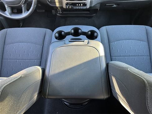 Used 2024 RAM 2500 Tradesman w/ Chrome Appearance Group image 16