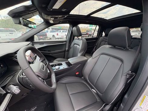 New 2025 Jeep Wagoneer S Limited w/ Comfort Package image 13