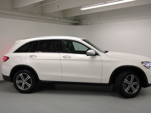 Certified 2022 Mercedes-Benz GLC 300 4MATIC image 6