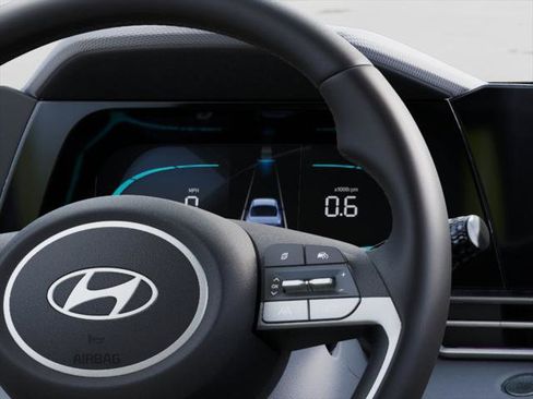 New 2025 Hyundai Elantra Sport image 14