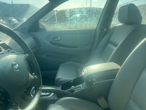 Used 2003 Nissan Maxima GLE image 6