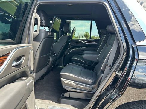 Used 2023 Cadillac Escalade Premium Luxury w/ LPO, Illumination Package AWD/4WD image 55