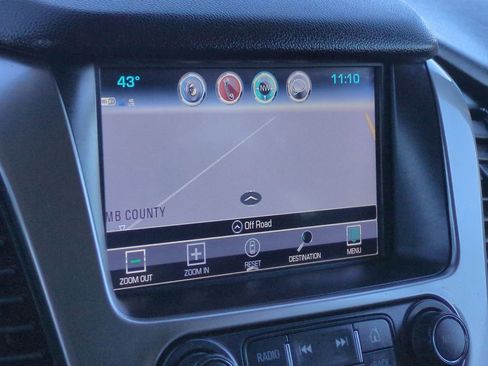 Used 2020 Chevrolet Suburban LT image 32