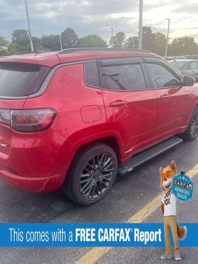 Used 2022 Jeep Compass Limited w/ (RED) Package AWD/4WD image 3
