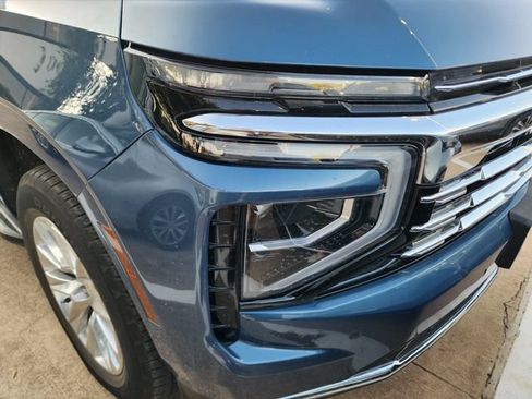 Used 2025 Chevrolet Tahoe Premier RWD image 8