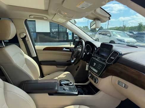 Used 2019 Mercedes-Benz GLS 450 4MATIC image 28