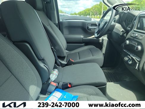 Used 2025 Chevrolet Silverado 1500 Custom RWD image 9