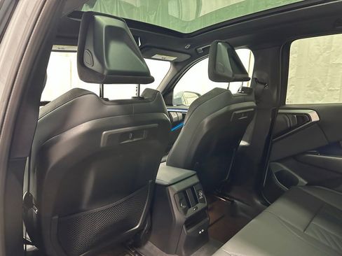 Used 2025 BMW X3 xDrive30i w/ M Sport Package image 46