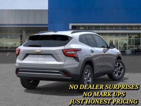 New 2026 Chevrolet Trax LT w/ Driver Confidence Package image 4