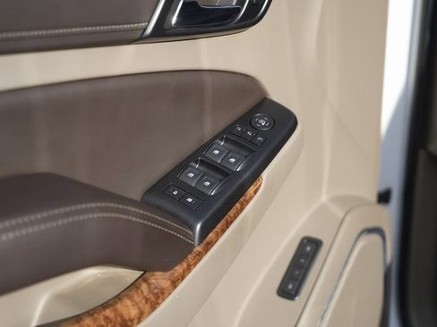 Used 2018 Chevrolet Tahoe Premier image 31