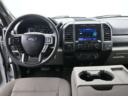 Used 2022 Ford F250 XLT AWD/4WD image 11