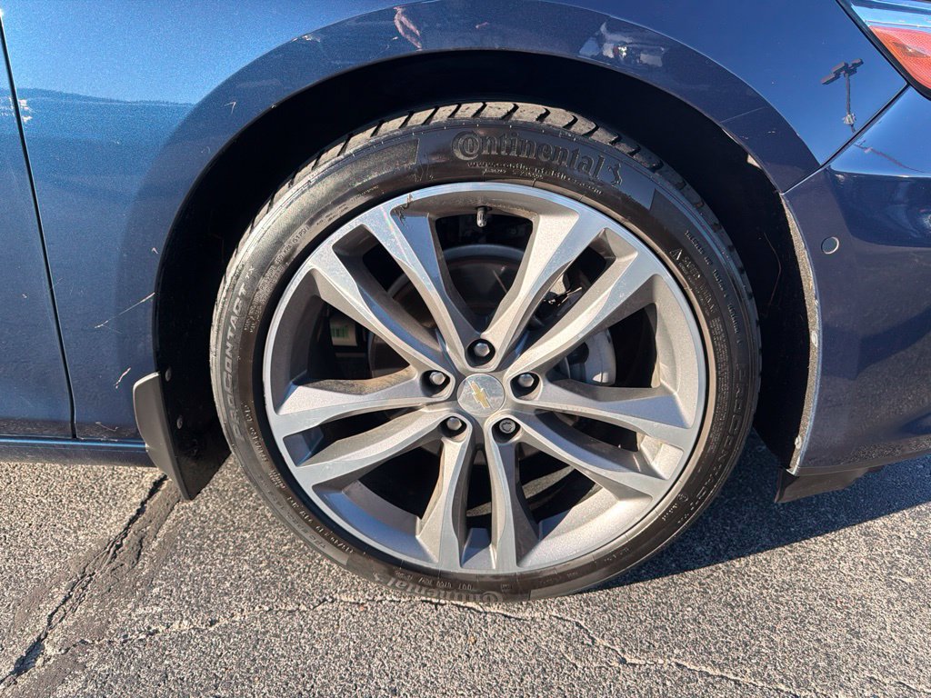 Used 2020 Chevrolet Malibu Premier FWD image 9