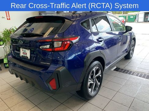 Used 2025 Subaru Crosstrek 2.0i Premium AWD/4WD image 11