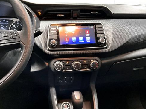 Used 2024 Nissan Kicks S FWD image 7