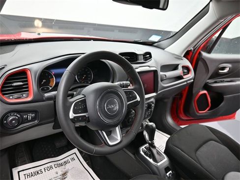 Used 2023 Jeep Renegade Trailhawk image 13