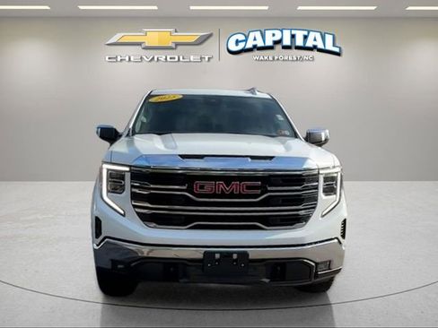 Used 2023 GMC Sierra 1500 SLT w/ SLT Premium Package AWD/4WD image 8
